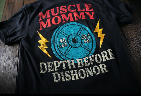 (                                                                                                                                                                                                                               DBDS Boxy Vintage Muscle Mommy