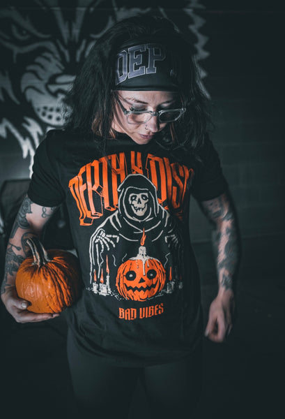 (                                                                                                                                                                                                                                     DBDS Bad Vibes Tee