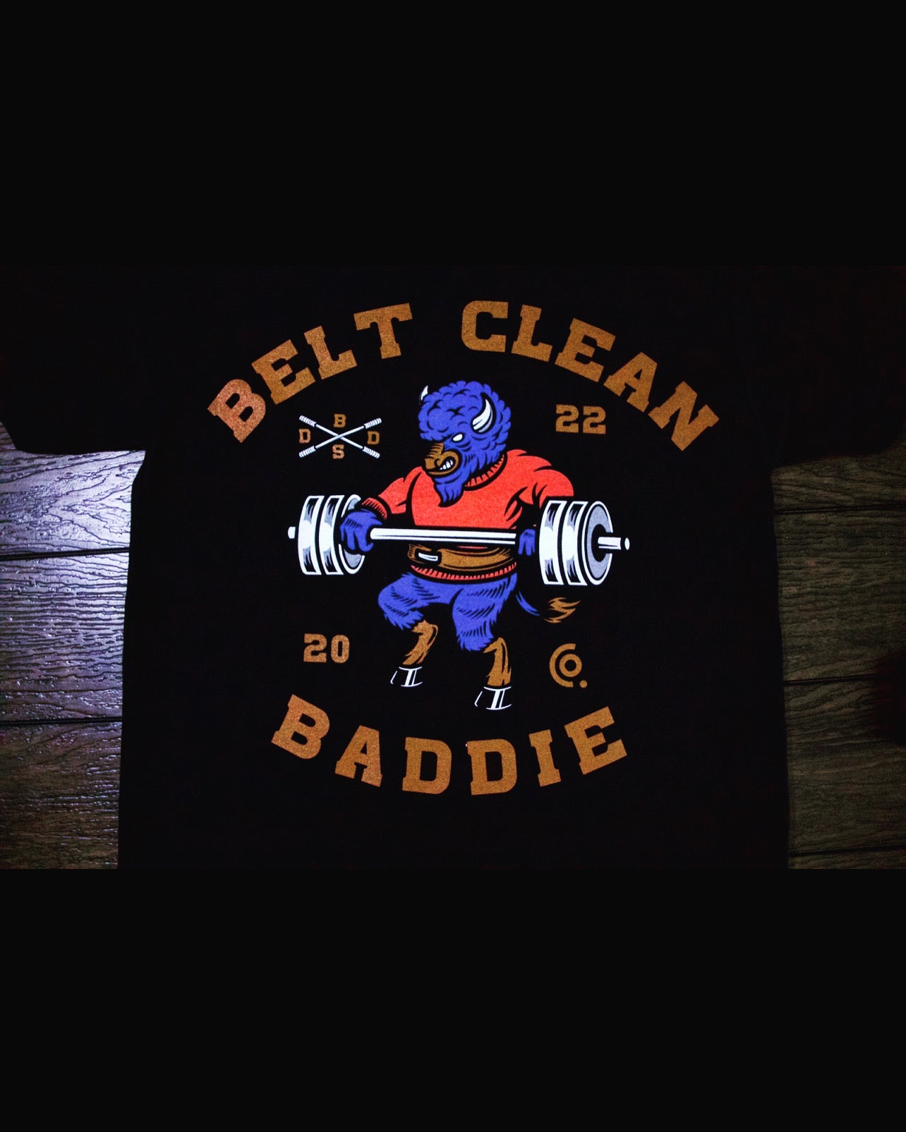 (                                                      Belt Clean Tee (Front Logo)